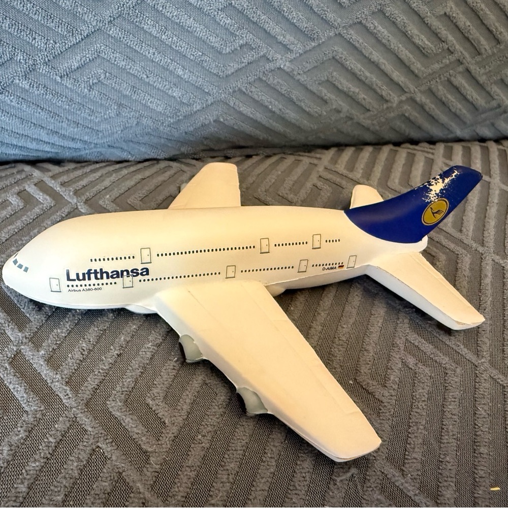 DEUTSCHE LUFTHANSA Foam Toy Airplane A380 Aircraft Germany White 6” Inch